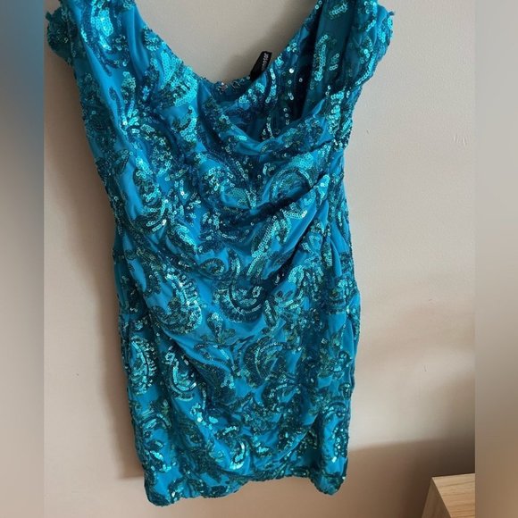 Windsor Maeve Blue Sequin Wrap Mini Dress - Picture 6 of 11